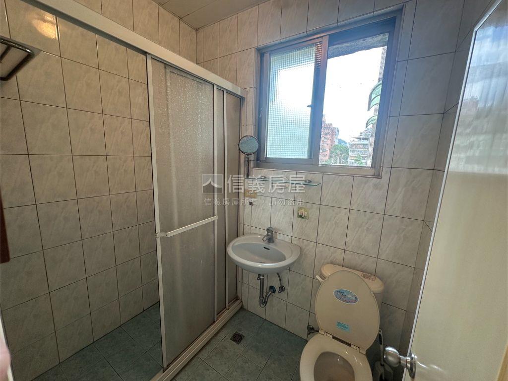 七張捷運機能優宅房屋室內格局與周邊環境