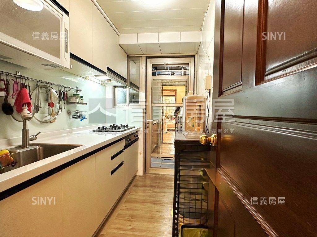 夢享國三房車位房屋室內格局與周邊環境