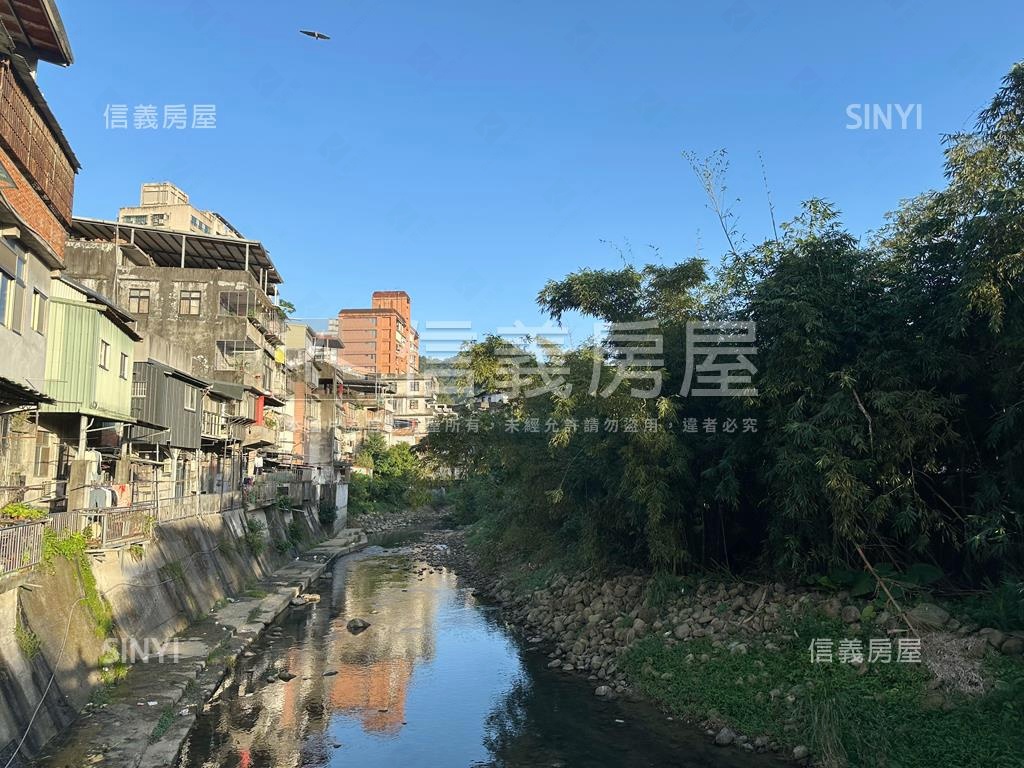 夢享國三房車位房屋室內格局與周邊環境