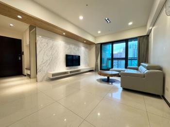 Ａ９世紀長虹面泳池雙車位