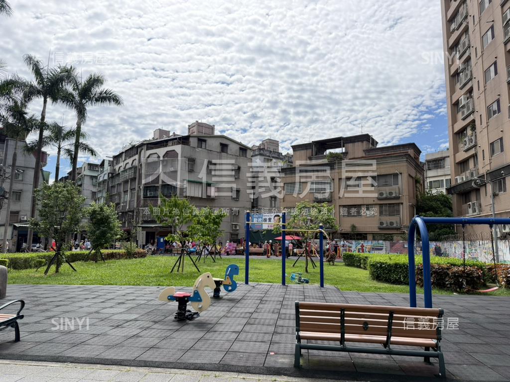板橋國泰街大空間房屋室內格局與周邊環境