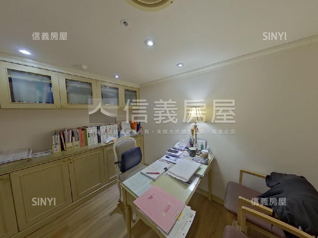 南京面公園美辦公房屋室內格局與周邊環境