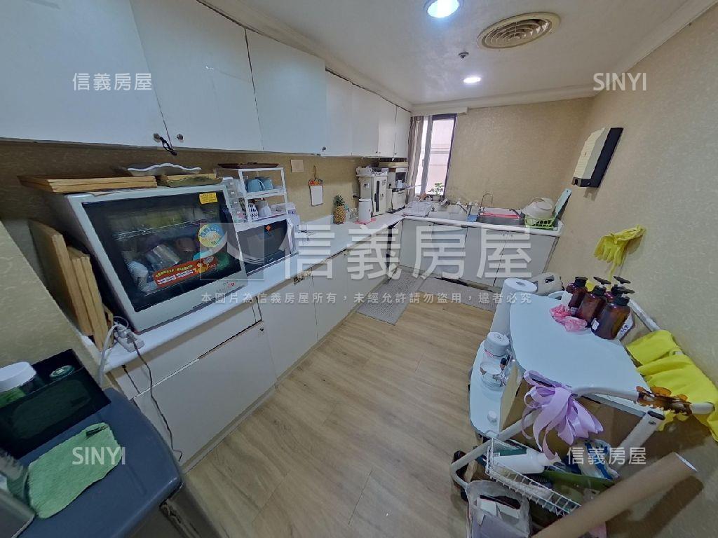 南京面公園美辦公房屋室內格局與周邊環境