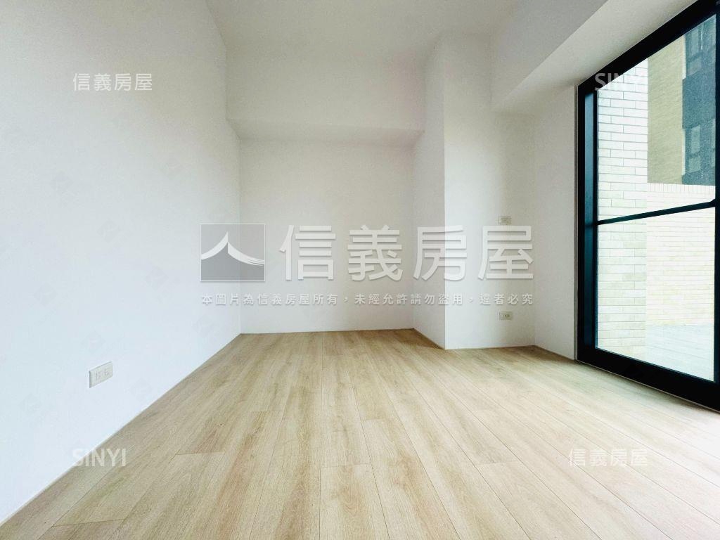 喜歡花草的您～這間必看房屋室內格局與周邊環境