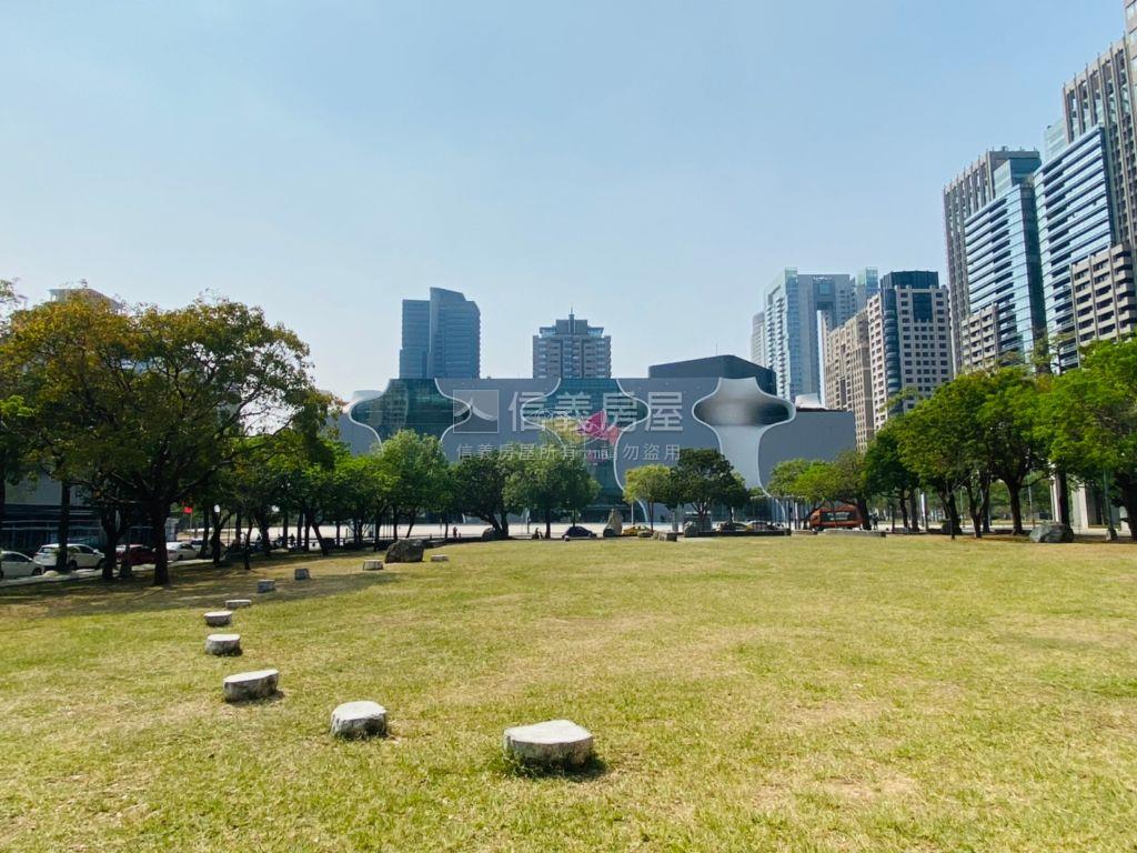夏綠地首排聯聚信義樹梢戶房屋室內格局與周邊環境