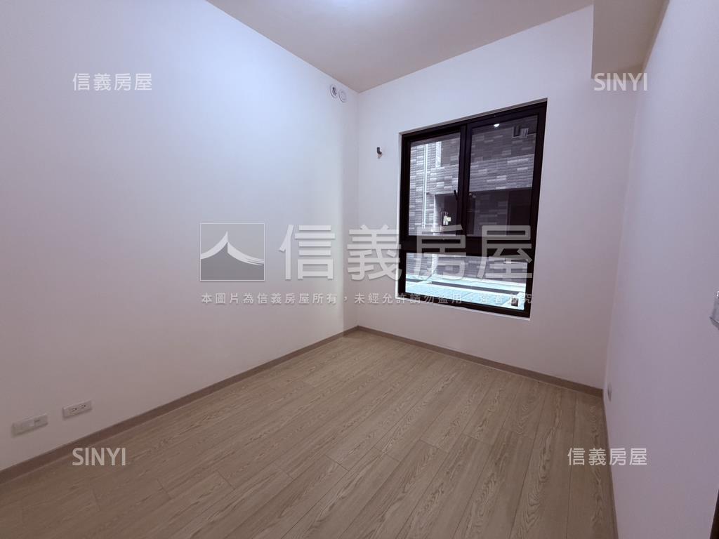 近高鐵代代木三房露台戶房屋室內格局與周邊環境