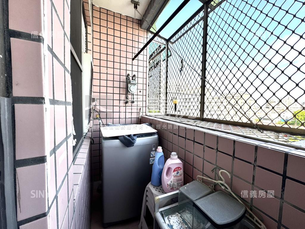 鹽行稀有大四房＋車位房屋室內格局與周邊環境