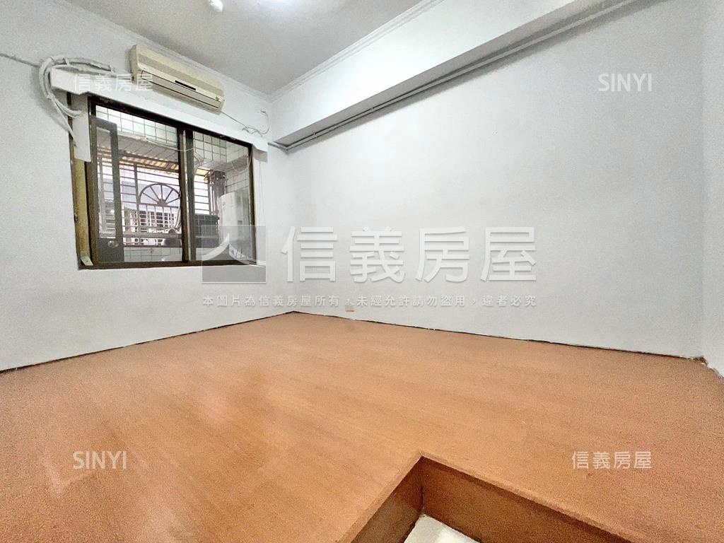 西盛邊間電梯美三房房屋室內格局與周邊環境