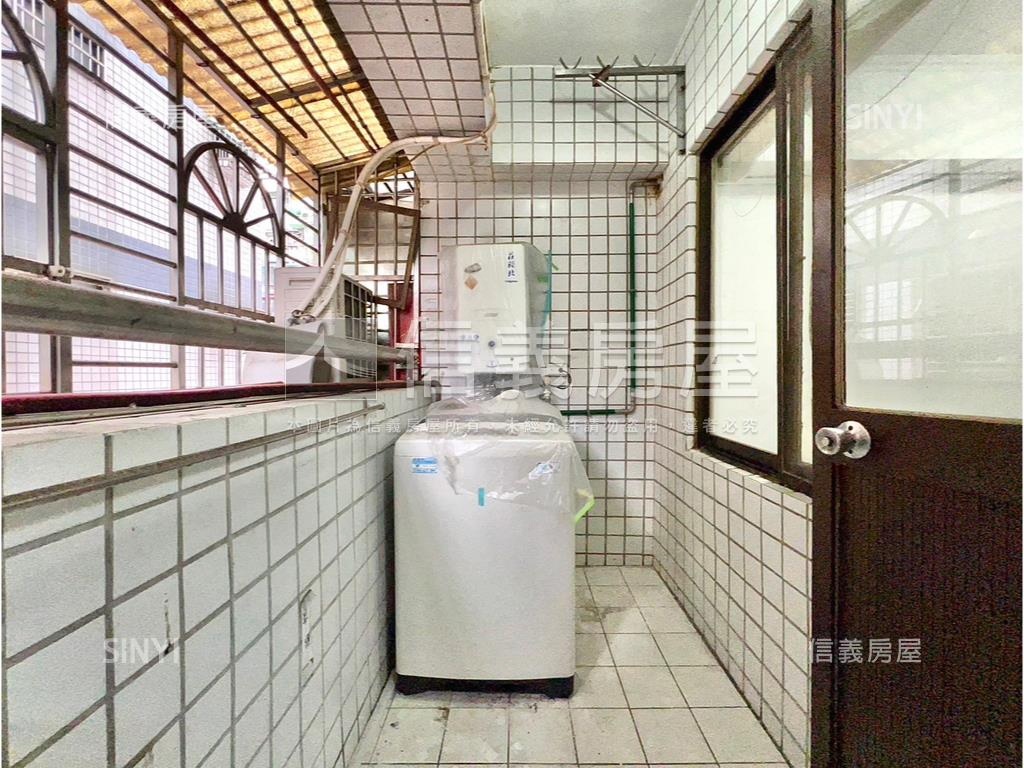 西盛邊間電梯美三房房屋室內格局與周邊環境