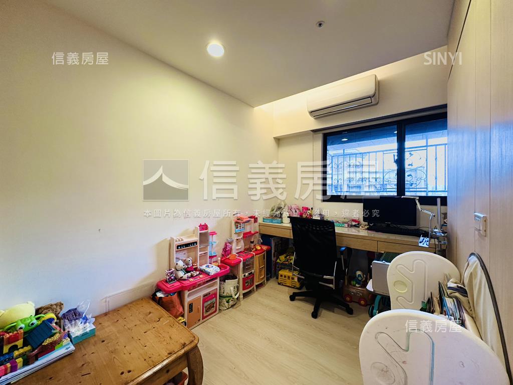 耀河。日夜美景三房車位房屋室內格局與周邊環境