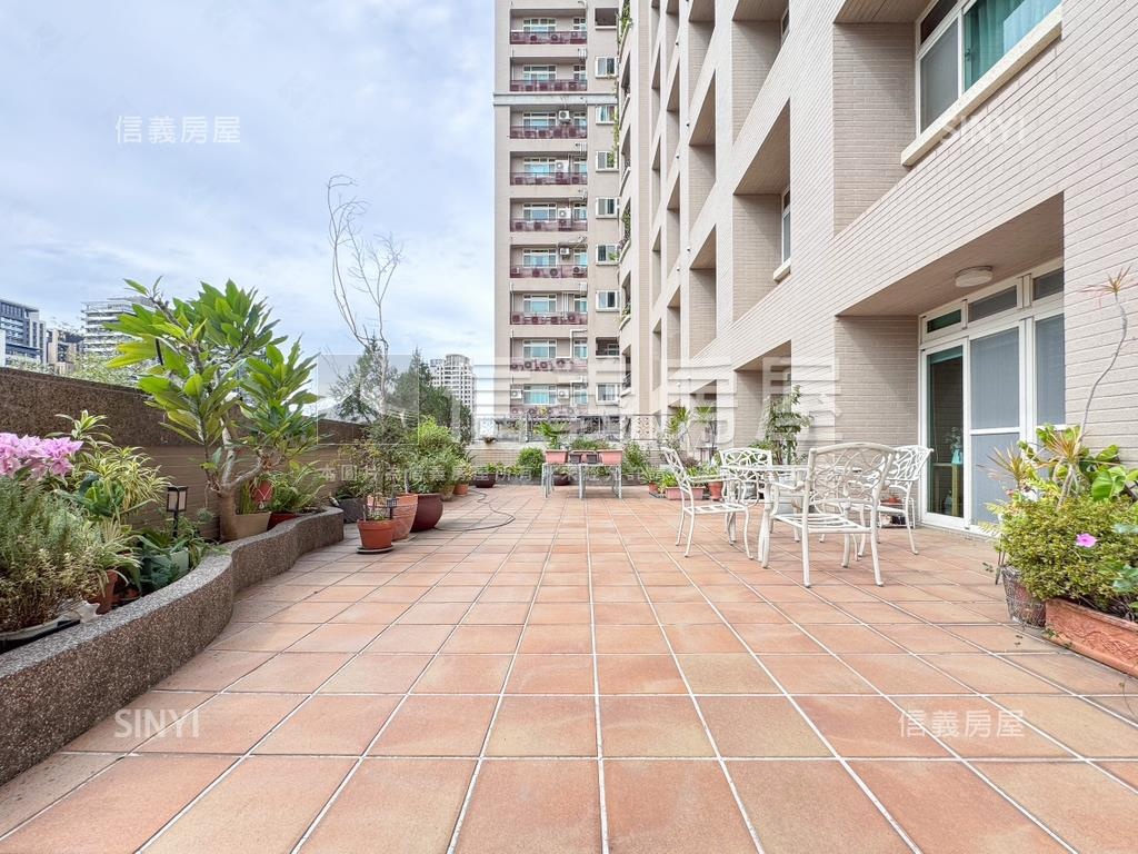 高鐵時尚廣場雅緻花園尊邸房屋室內格局與周邊環境