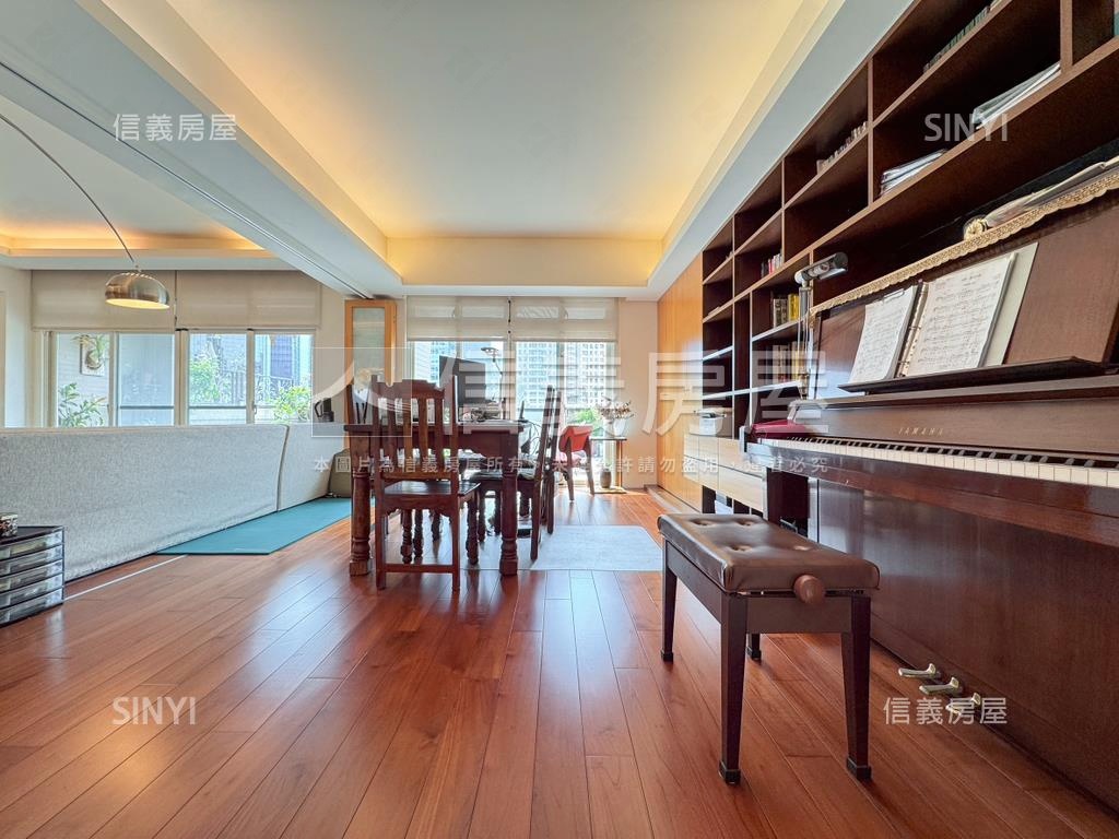 高鐵時尚廣場雅緻花園尊邸房屋室內格局與周邊環境