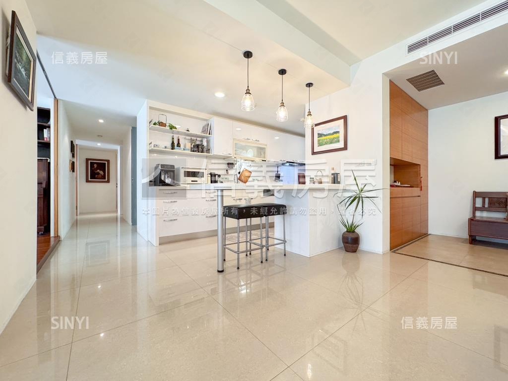 高鐵時尚廣場雅緻花園尊邸房屋室內格局與周邊環境