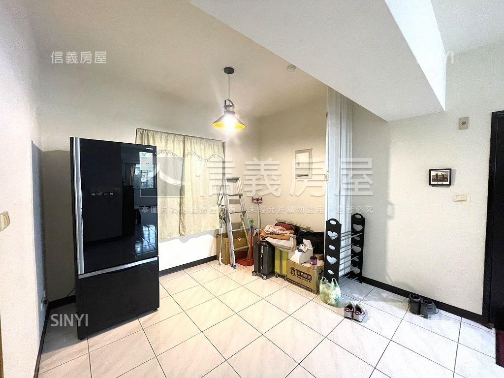 環東月河－河岸電梯三房房屋室內格局與周邊環境