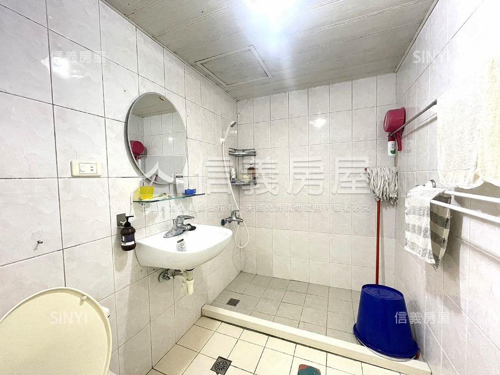 環東月河－河岸電梯三房房屋室內格局與周邊環境