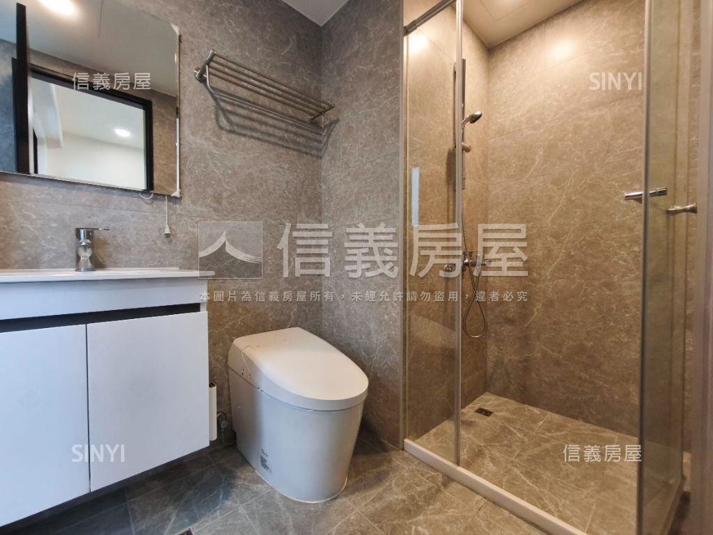 近青埔國中露臺３房雙車位房屋室內格局與周邊環境