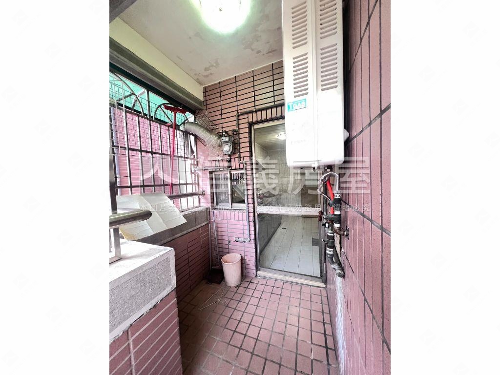 翠華國宅大三房房屋室內格局與周邊環境