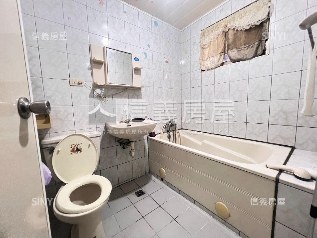 翠華國宅大三房房屋室內格局與周邊環境