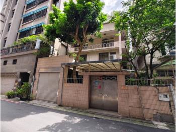 翠徑央巷拾光中央新村大院