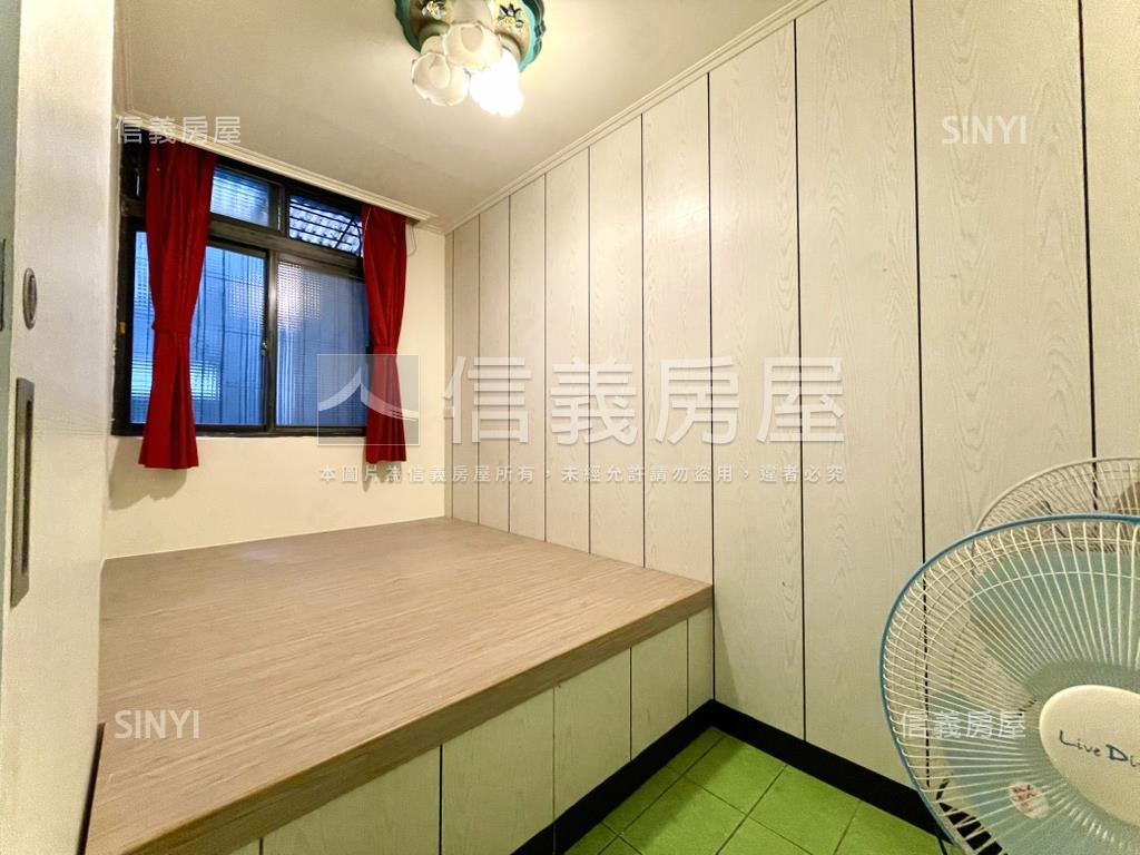公園邊間三房二樓靜巷雅寓房屋室內格局與周邊環境