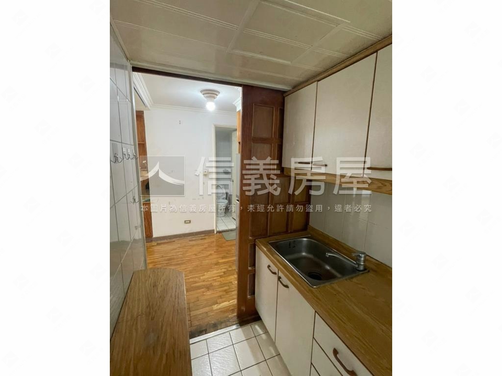 昇陽大地．三房車位房屋室內格局與周邊環境