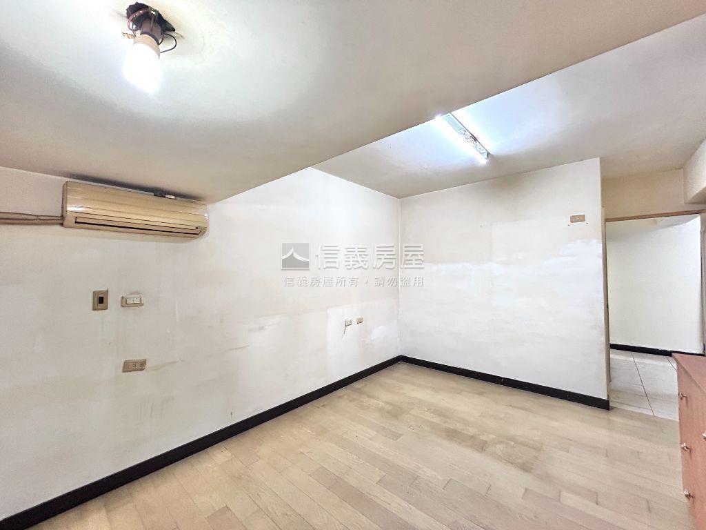 ★近惠文國小三房車位房屋室內格局與周邊環境