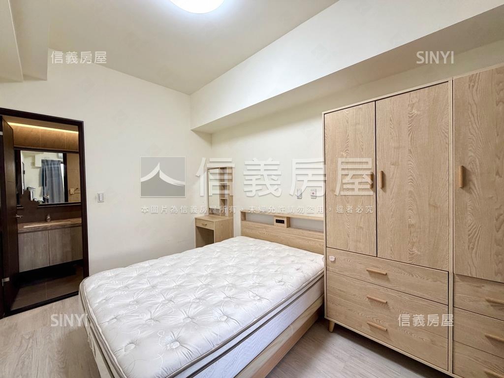 銳揚新世代採光２房平車房屋室內格局與周邊環境