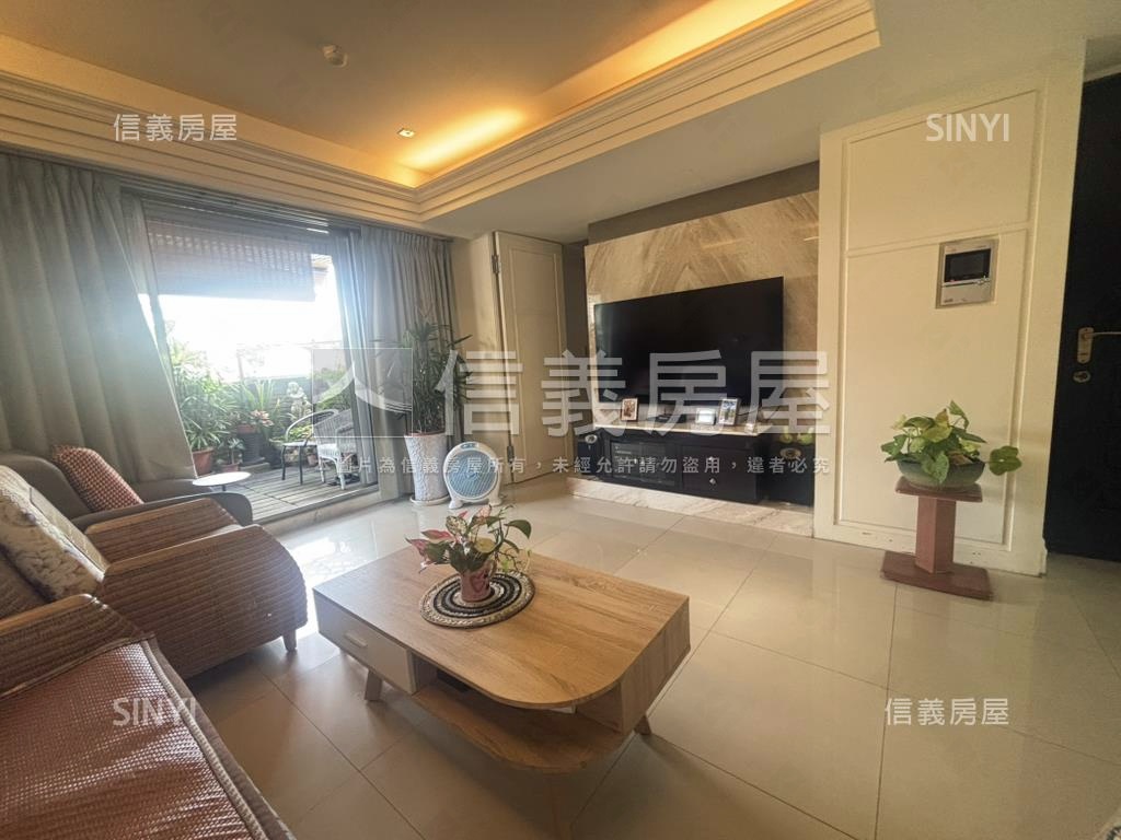 國寶大三房露臺景觀戶房屋室內格局與周邊環境