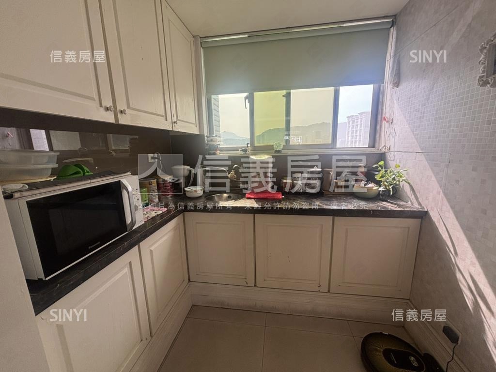 國寶大三房露臺景觀戶房屋室內格局與周邊環境