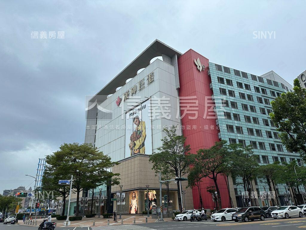麗馥·巨蛋核心美三房平車房屋室內格局與周邊環境