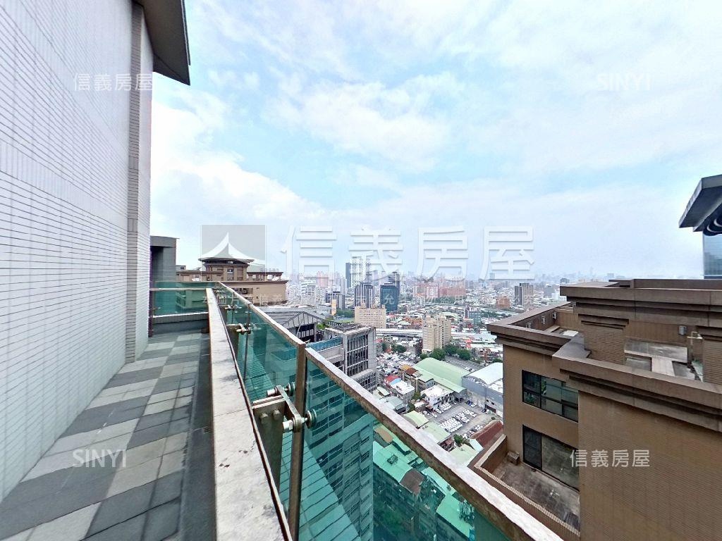 橋峰★氣勢磅礡★樓中樓房屋室內格局與周邊環境