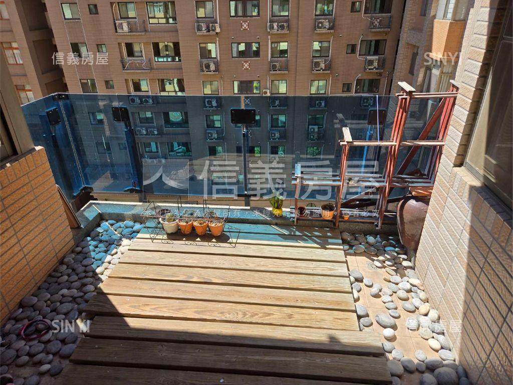 勝利國中大四房雙車位房屋室內格局與周邊環境