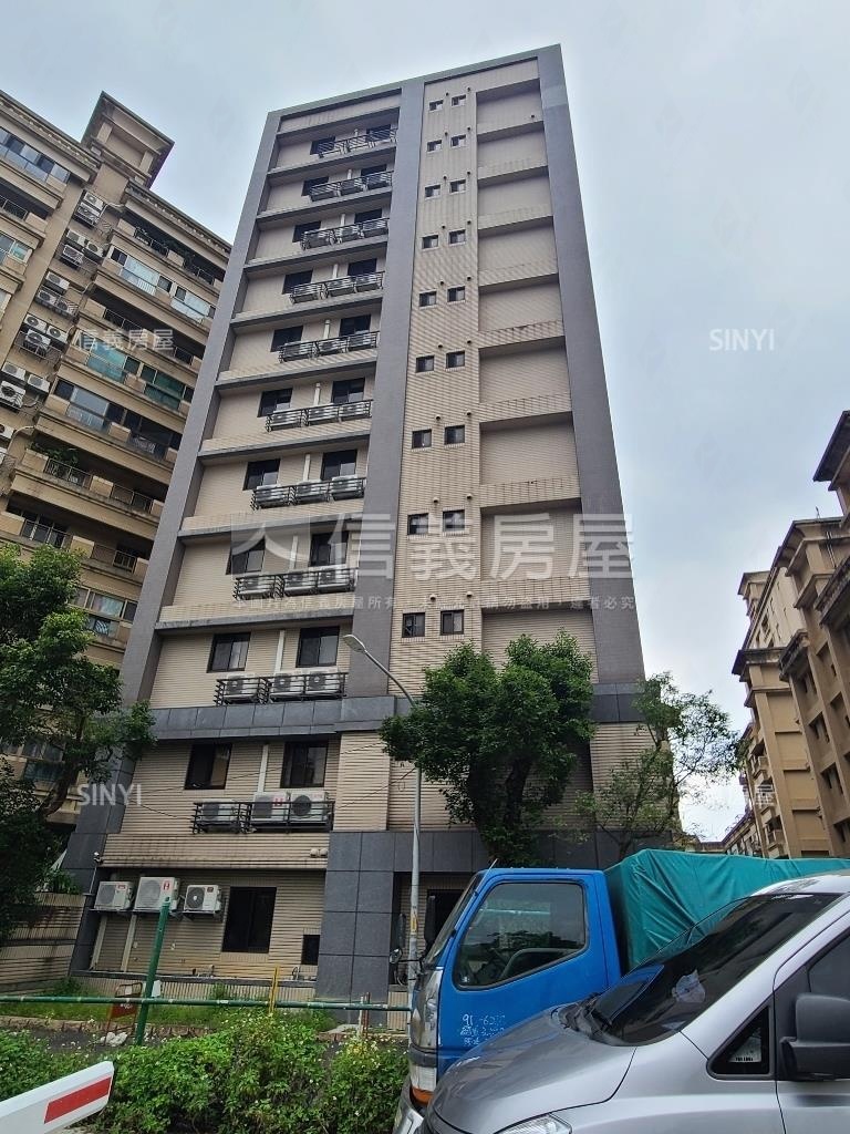 安康電梯美華廈房屋室內格局與周邊環境