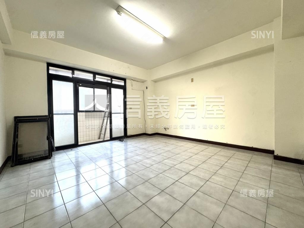 世貿莊敬方正大四房房屋室內格局與周邊環境