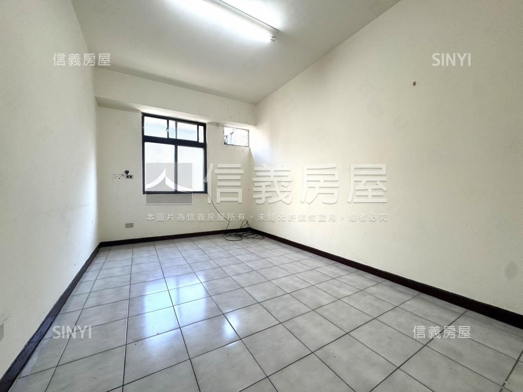 世貿莊敬方正大四房房屋室內格局與周邊環境