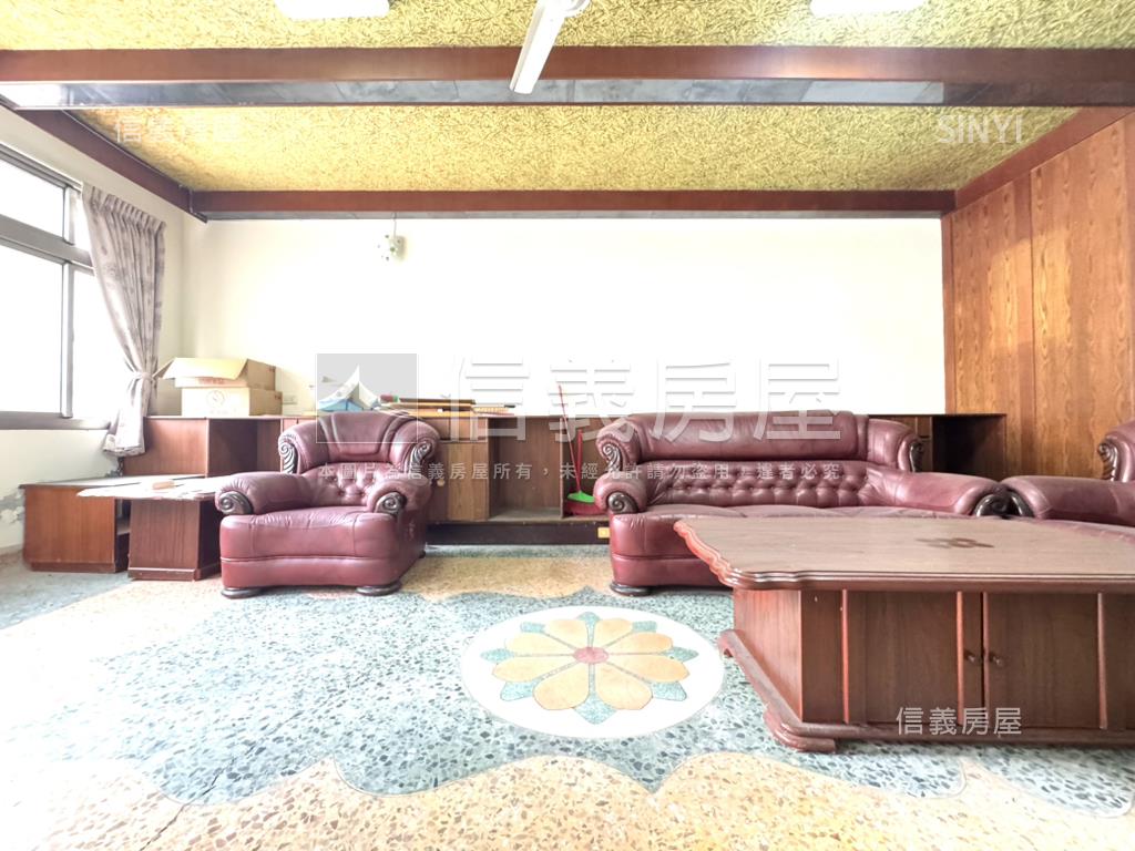 近沙鹿車站臨路透天房屋室內格局與周邊環境