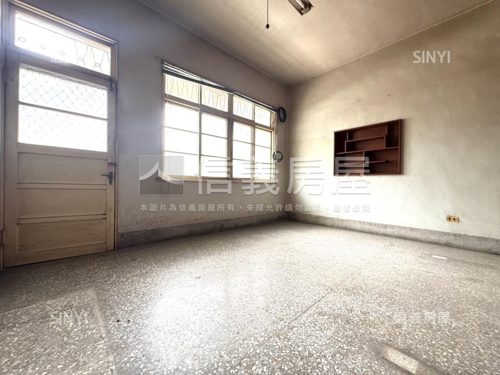 近沙鹿車站臨路透天房屋室內格局與周邊環境