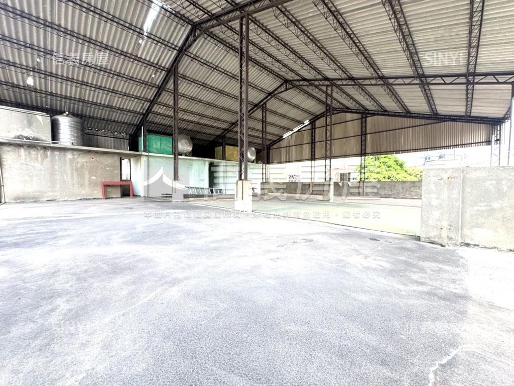 近沙鹿車站臨路透天房屋室內格局與周邊環境