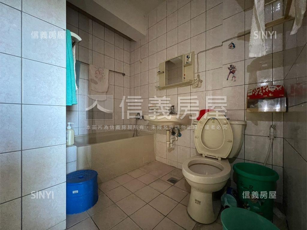 江厝路旁稀有社區公寓房屋室內格局與周邊環境