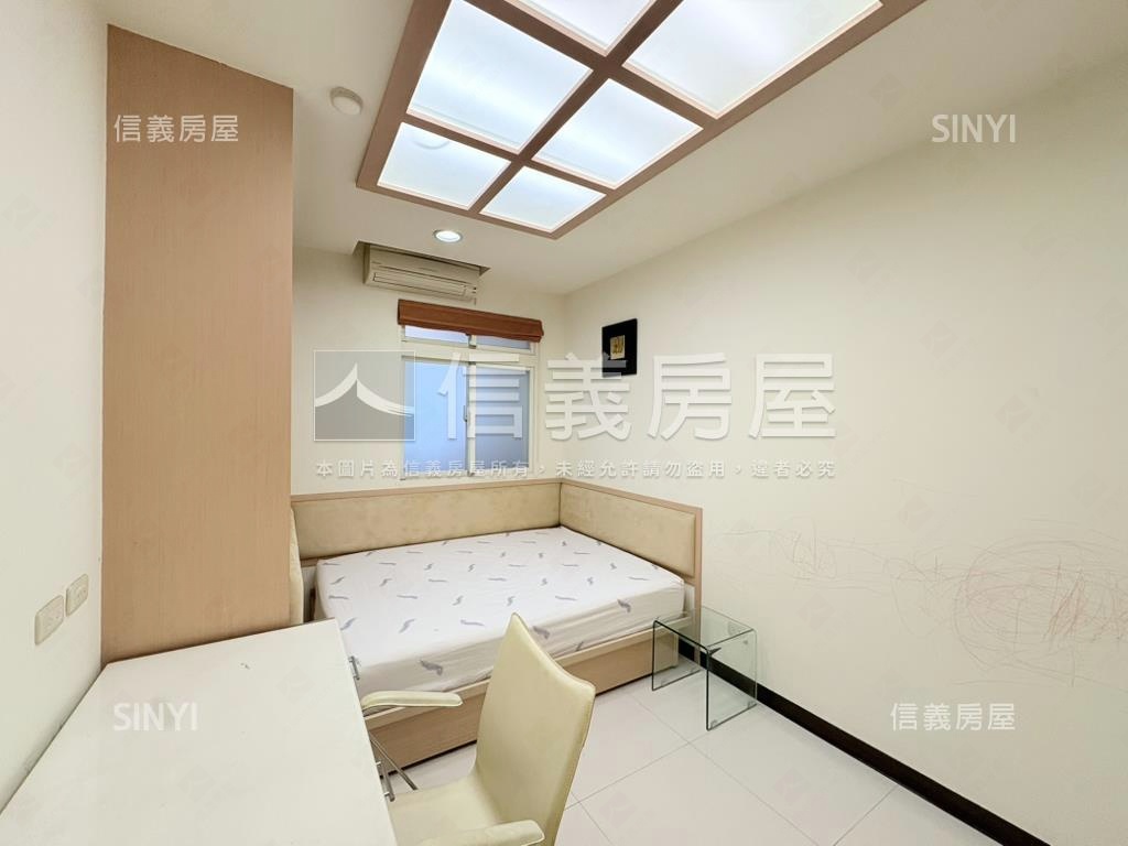 近景安捷運電梯四房車位房屋室內格局與周邊環境