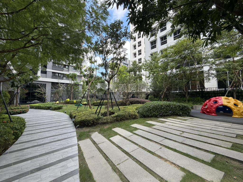 富宇峰景兩房平車屋主急售房屋室內格局與周邊環境