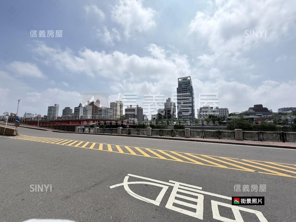 府城星鑽雙陽台３房附平車房屋室內格局與周邊環境