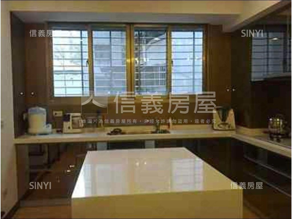 精明商圈置產收租熱鬧店面房屋室內格局與周邊環境