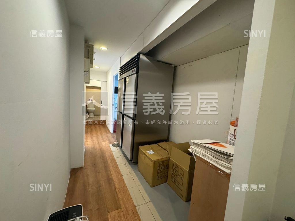 正仁愛路潛力黃金店面房屋室內格局與周邊環境