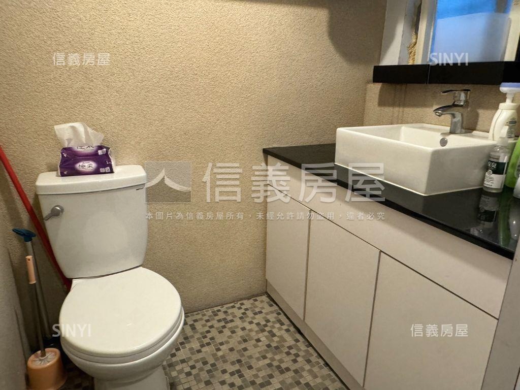 正仁愛路潛力黃金店面房屋室內格局與周邊環境