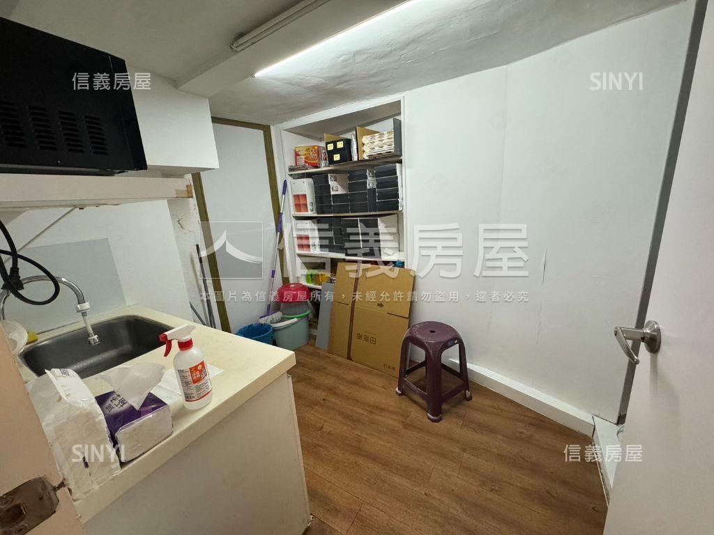正仁愛路潛力黃金店面房屋室內格局與周邊環境