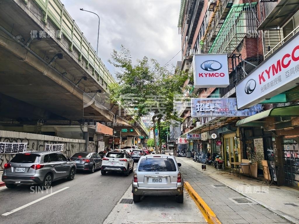 金齡店面聚寶盆房屋室內格局與周邊環境