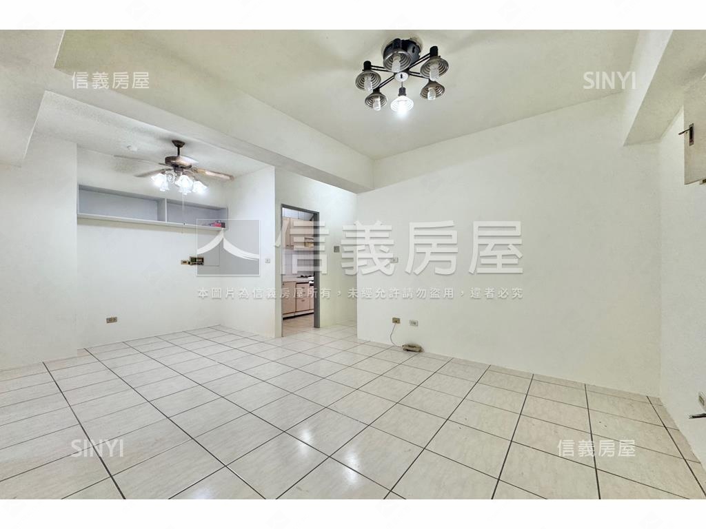 降！五期精誠商圈三房平車房屋室內格局與周邊環境