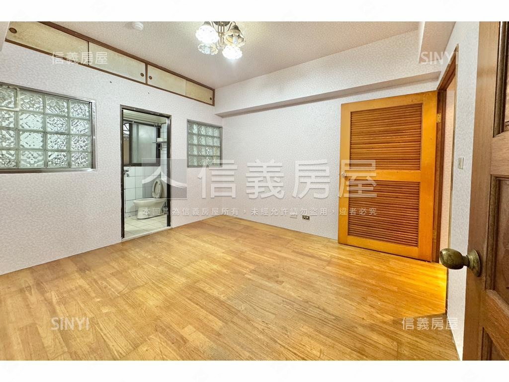 降！五期精誠商圈三房平車房屋室內格局與周邊環境