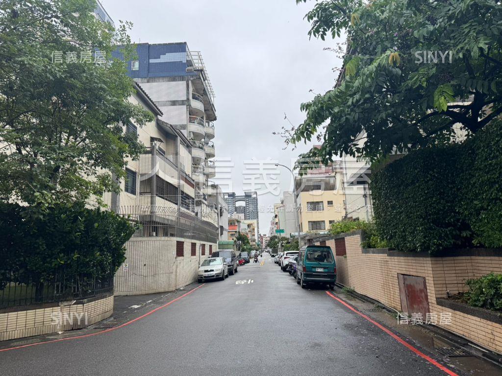 漂亮！西屯裝潢三房車位房屋室內格局與周邊環境